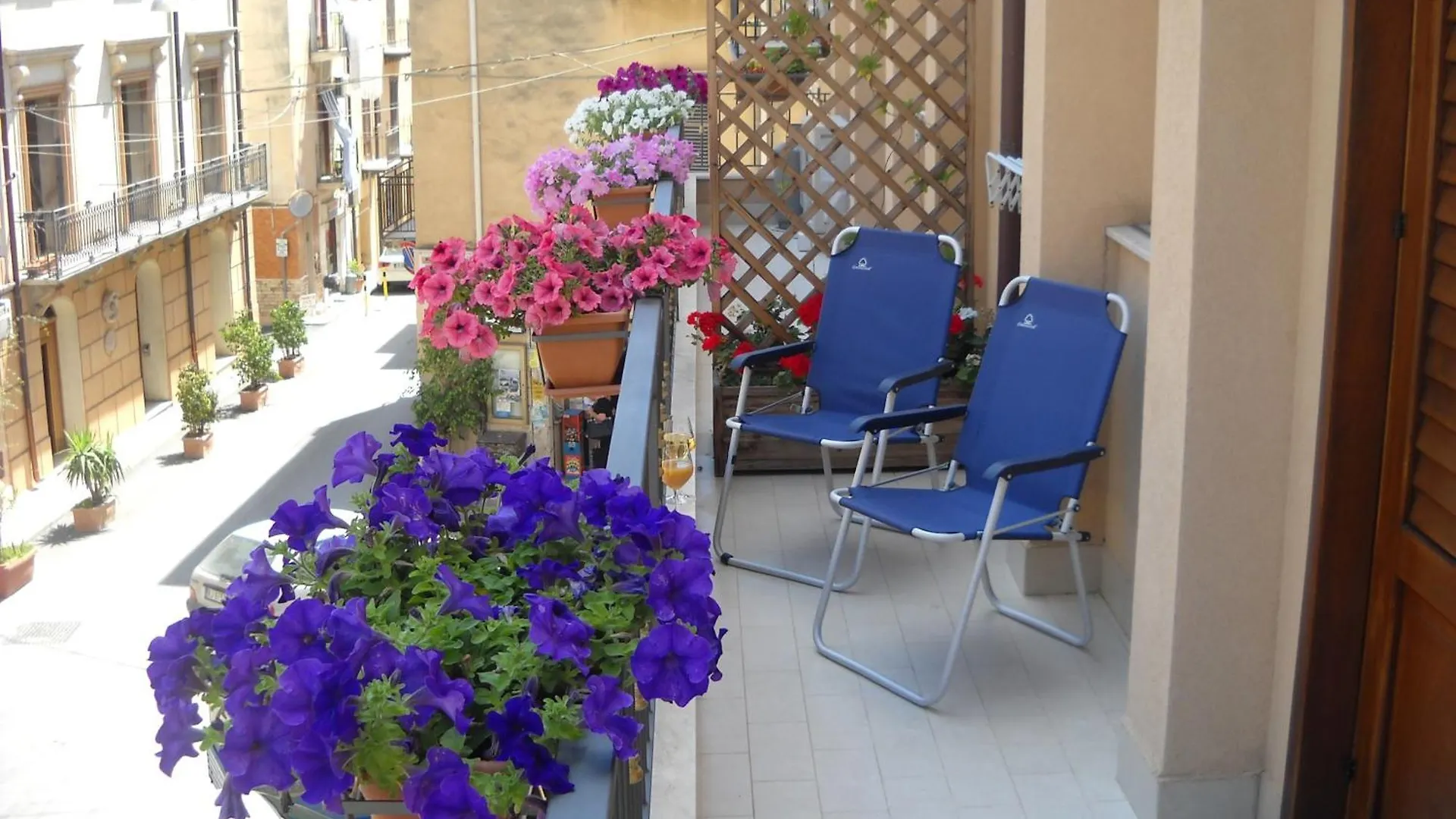 Marconi E Garibaldi 76 Apartment Castellammare del Golfo Włochy
